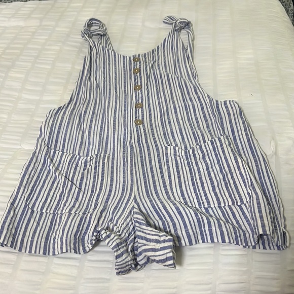 Blue and white striped romper - Picture 2 of 6